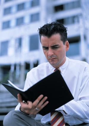 クールで機能性抜群バッグならBACH