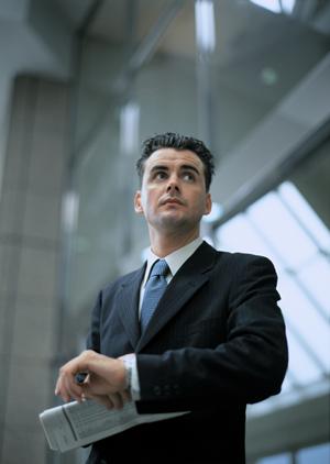 2025年最新版:フルジップパーカーの選び方とコーディネート術完全ガイド