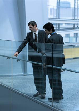 高齢者ファッションの新常識!快適さとおしゃれを両立させるアイテム選びガイド